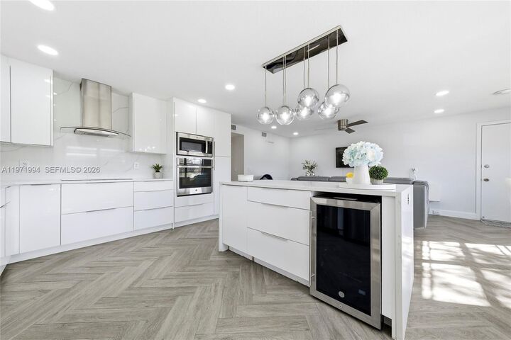 Property Photo: 1551 SW 135th Ter 201G FL 33027