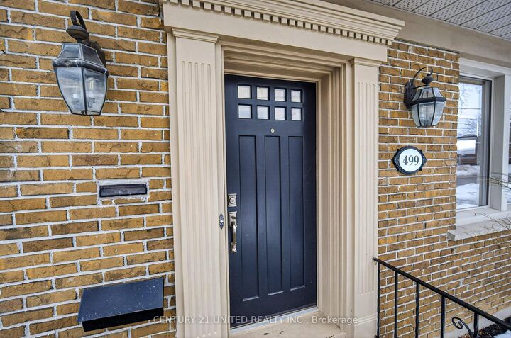 Property Photo: 499 Hunter Street W ON K9H 2M9