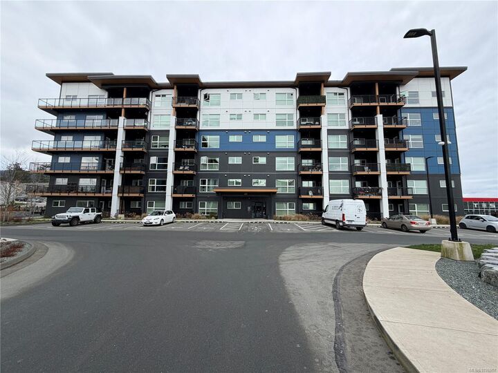 2461 Gateway Rd #301 — photo 1