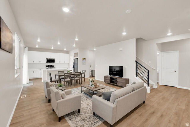 Property Photo:  143 E Arcade Dr  UT 84045 