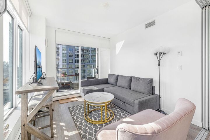 Property Photo: 13350 Central Avenue 913 BC V3T 0S1