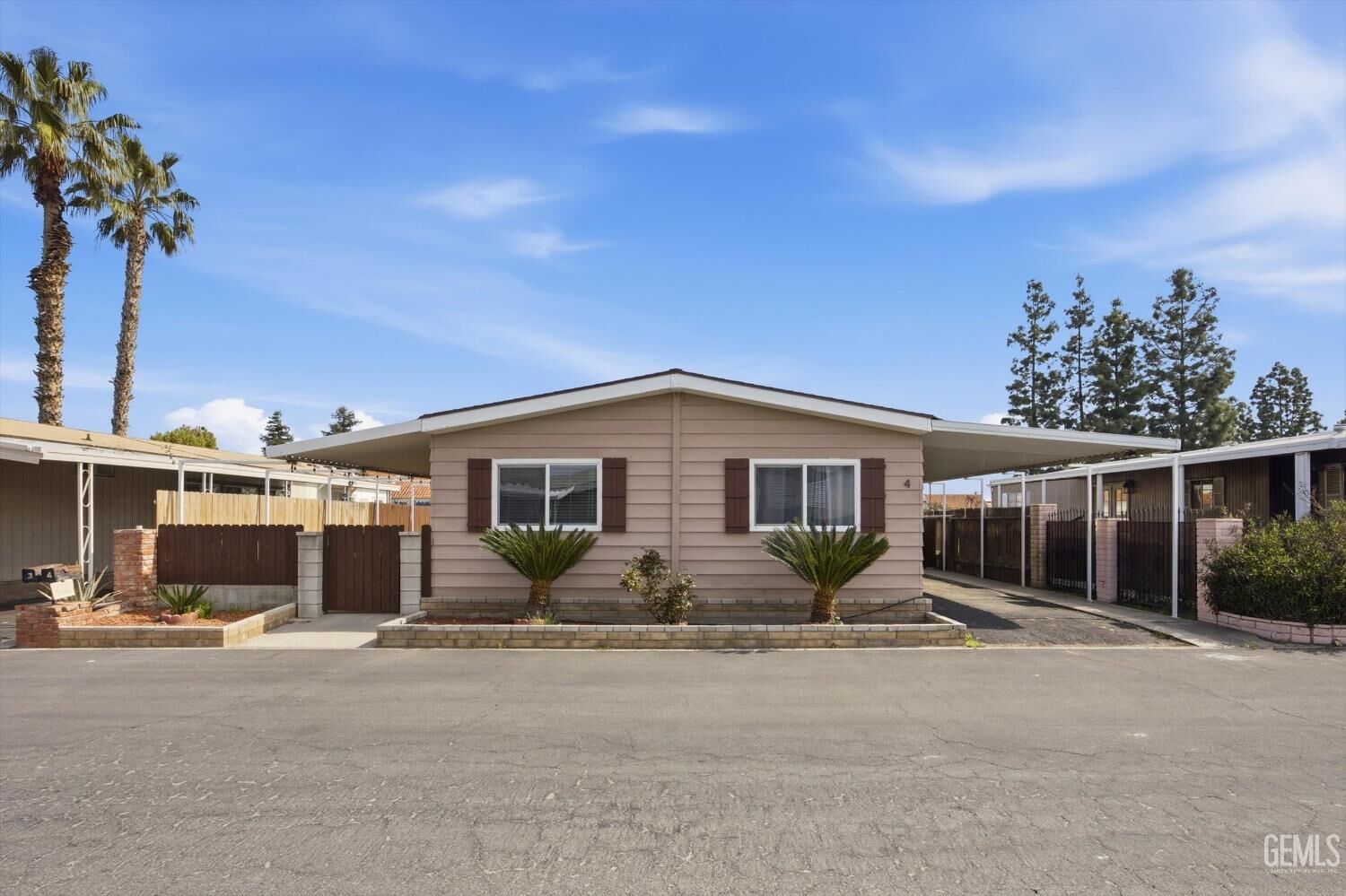 Property Photo:  3535 Stine Road 4  CA 93309 