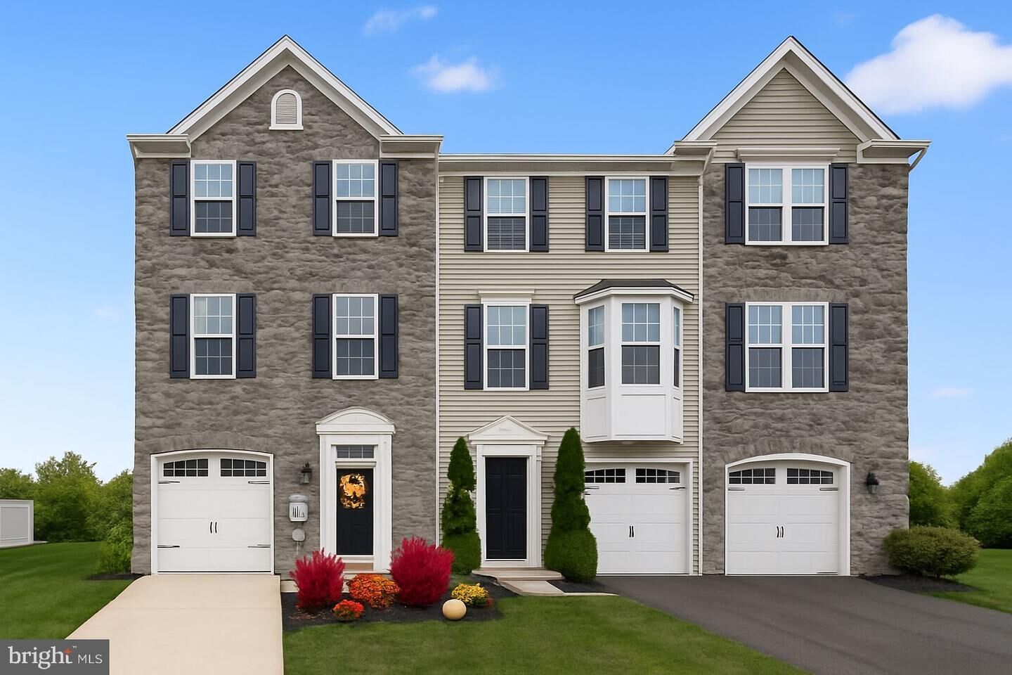 Property Photo:  1024 Prime Place  NJ 08080 