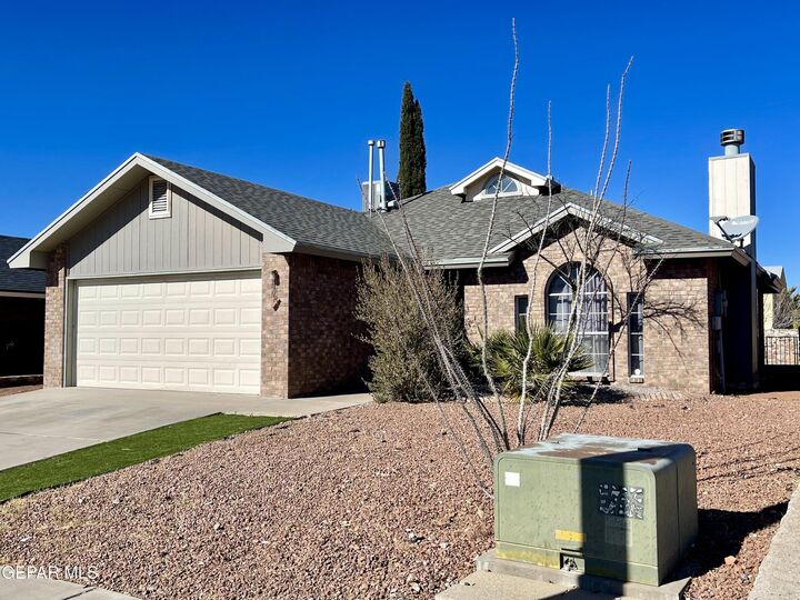 Property Photo:  7521 Luz De Lumbre Avenue  TX 79912 