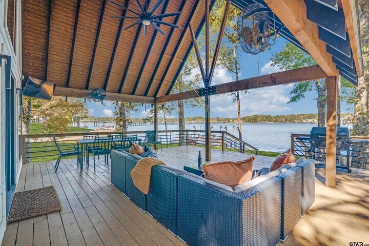 Property Photo:  111 Barker Creek  TX 75480 