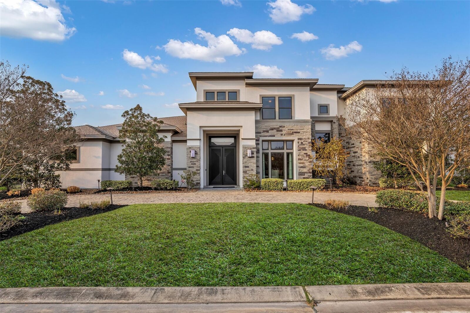 Property Photo:  7410 Fort Augusta Court  TX 77389 