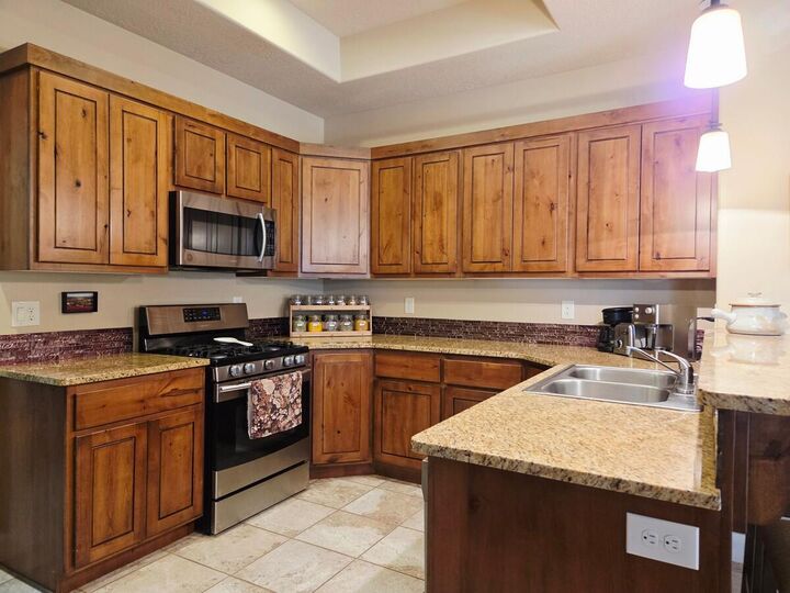 Property Photo: 373 W Bristlecone Dr UT 84720