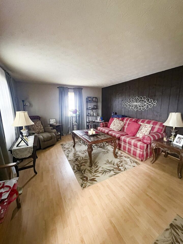 Property Photo: 110 Baugh Street KY 40403