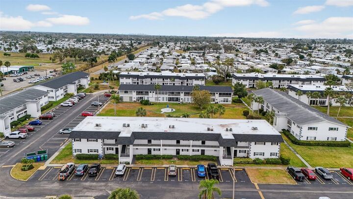 Property Photo:  102 46th Avenue Terrace W 402  FL 34207 