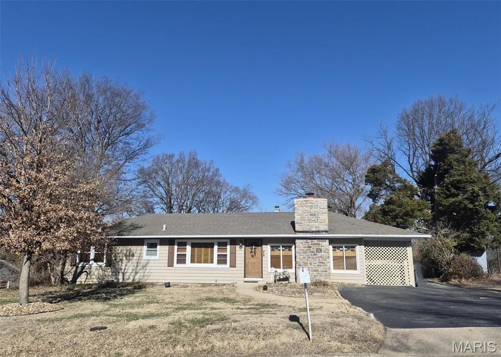 Property Photo:  34 James Drive  MO 63301 