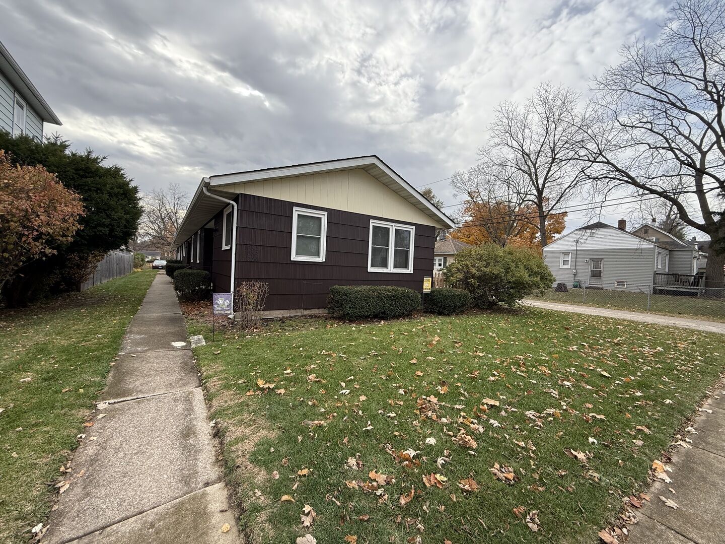 Property Photo:  1060 W Hickory Street 1064  IL 60901 