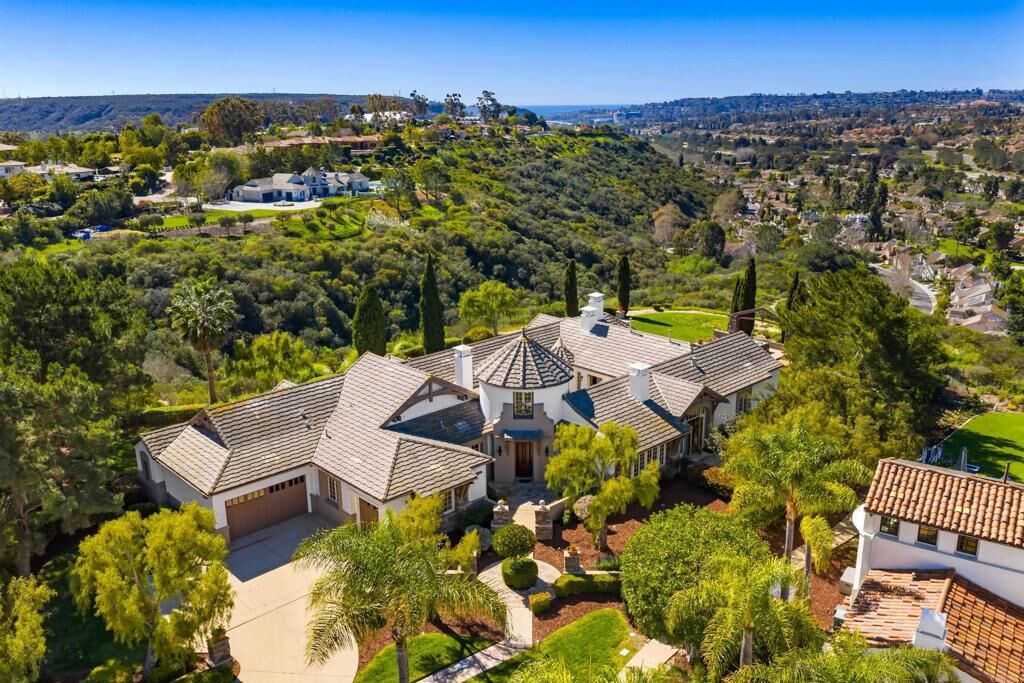 Property Photo: 12380 Angouleme Ct CA 92130