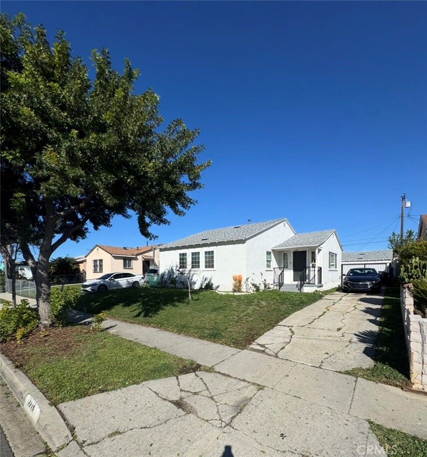Property Photo:  2215 W 153rd  CA 90220 