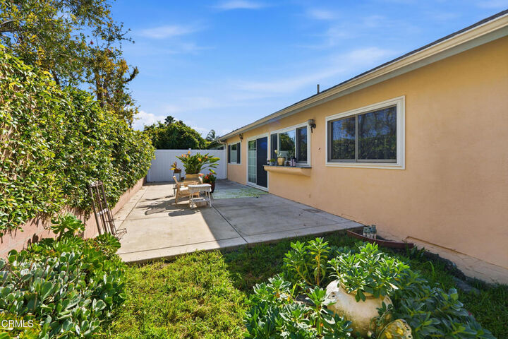 Property Photo:  2662 Amy Place  CA 93041 