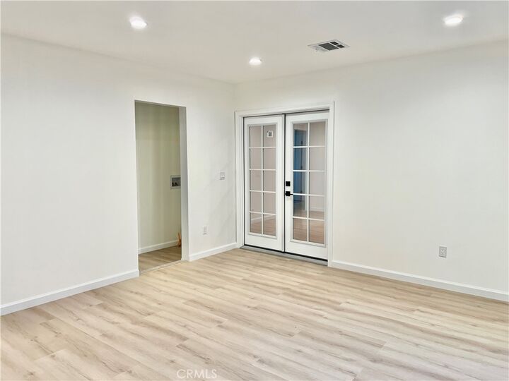 Property Photo: 1040 Ruberta Avenue CA 91201