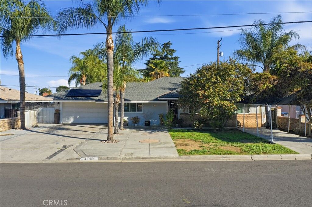 Property Photo: 41050 Johnston Ave CA 92544