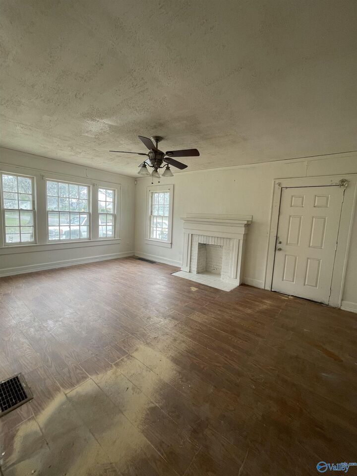 Property Photo:  515 Elm Avenue  AL 35903 