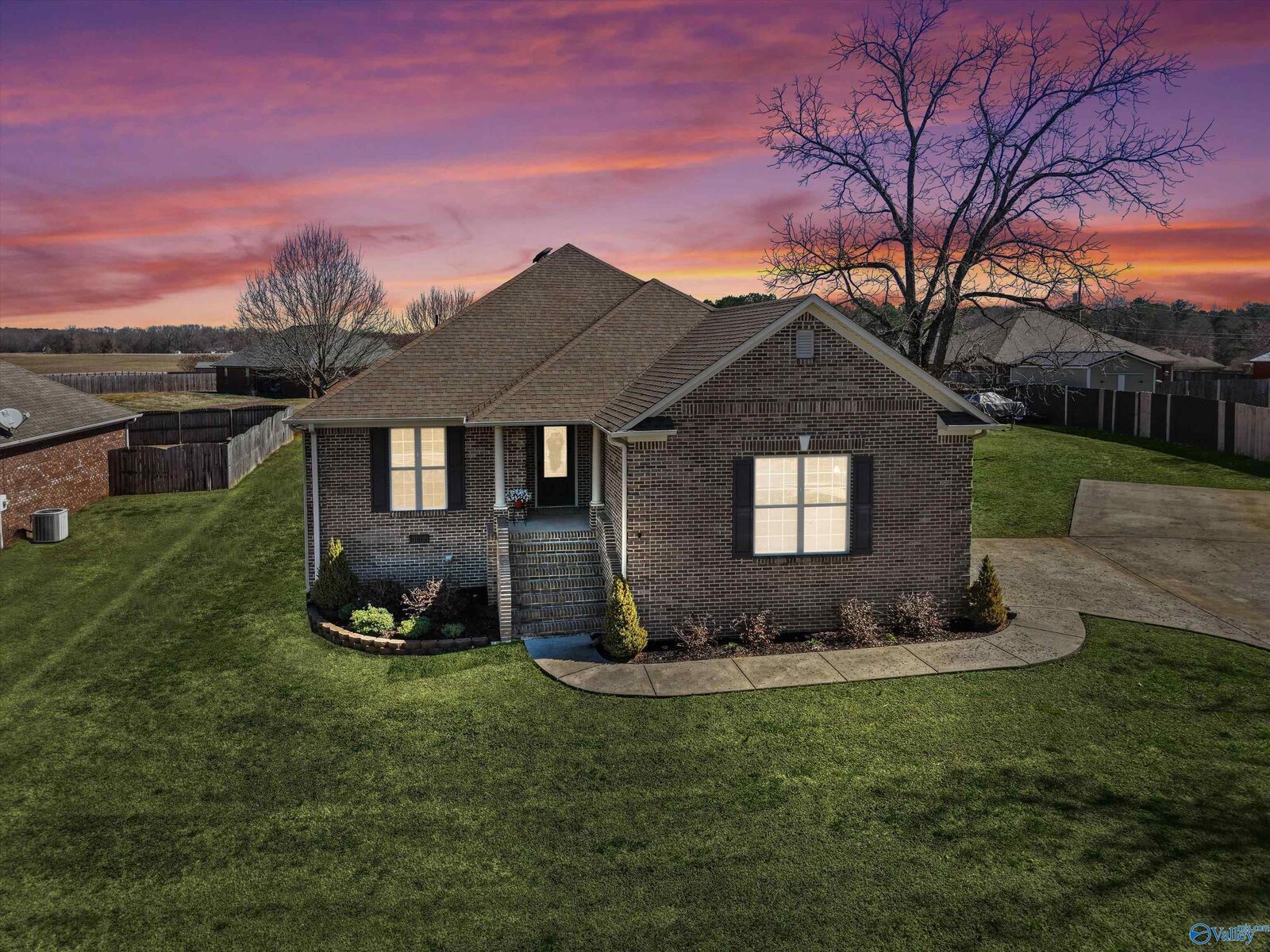 Property Photo:  19374 Meadows Road  AL 35613 