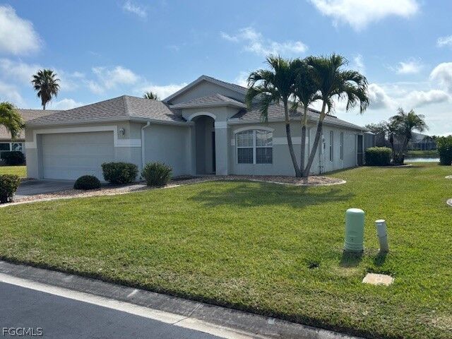 Property Photo: 15591 Beach Pebble Way FL 33908