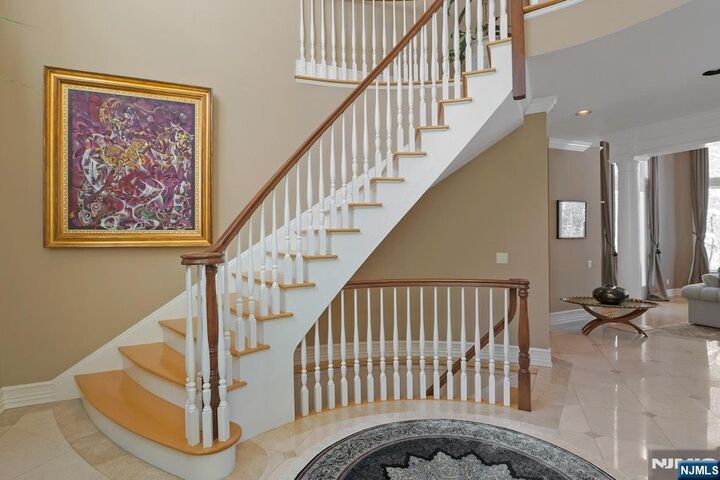 Property Photo:  19 Academy Lane  NJ 07627 