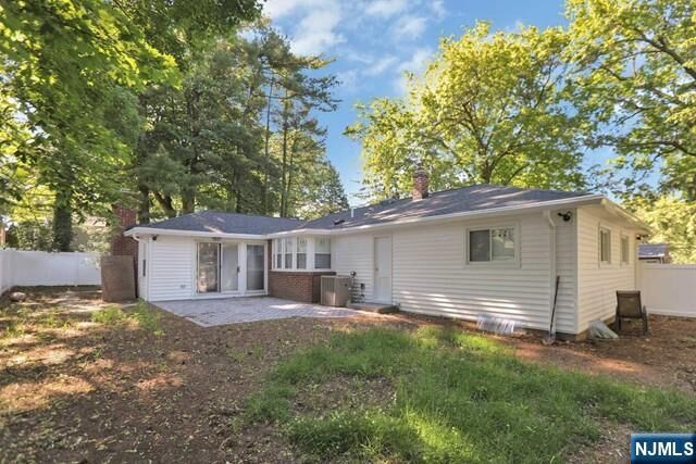 Property Photo:  89 Wyoming Road  NJ 07652 