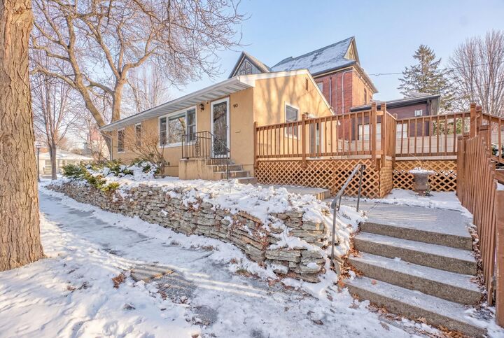 Property Photo:  90 Finn Street S  MN 55105 