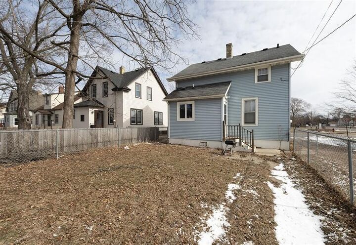 Property Photo:  843 Washington Memorial Drive  MN 56301 