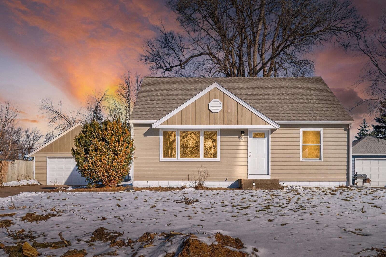 Property Photo:  657 79th Avenue NE  MN 55432 