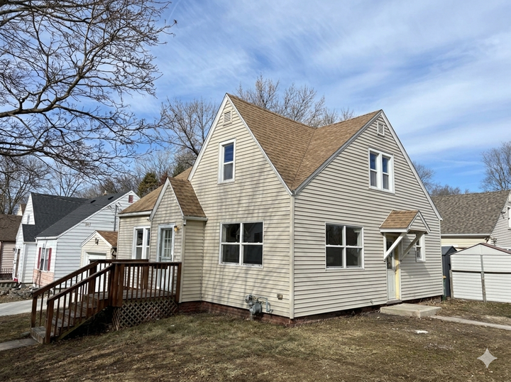 Property Photo:  225 E 3rd Street  MN 56007 