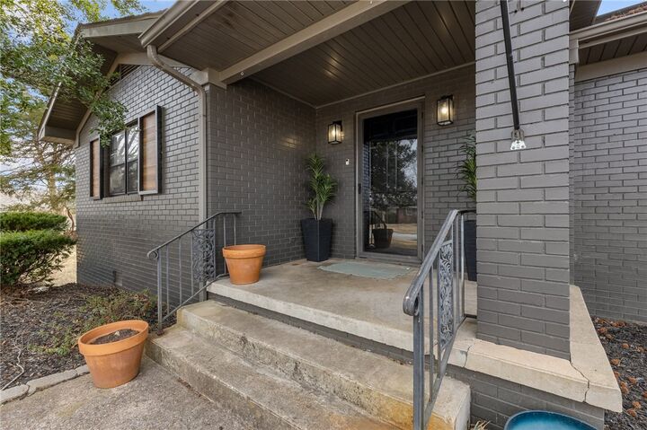 Property Photo: 1506 Ridgepark Road AR 72601