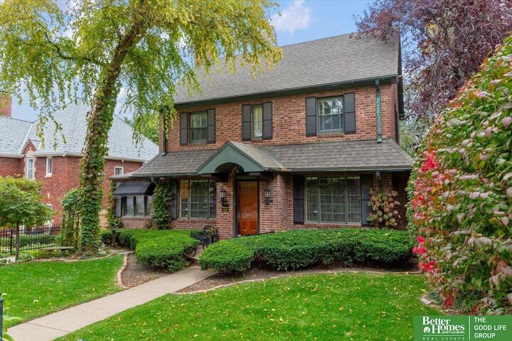 Property Photo:  656 N 58th Street  NE 68132 