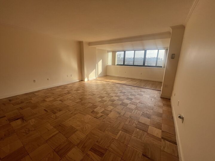 Property Photo:  9 Hawthorne Place 14N  MA 02114 
