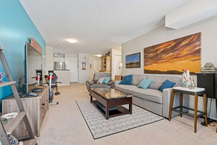 Property Photo: 1818 Simcoe Boulevard SW 2327 AB T3H 3L9