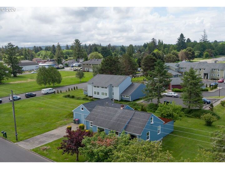 Property Photo:  135 SW 2nd St  OR 97146 