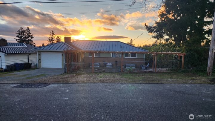 Property Photo:  20913  3rd Avenue S  WA 98198 