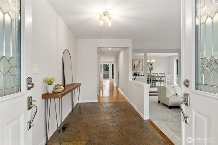 Property Photo:  6611  129th Avenue SE  WA 98006 