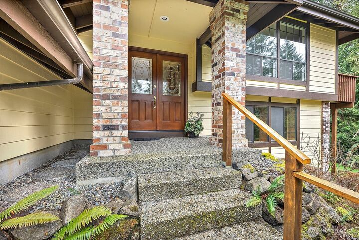 Property Photo: 7861 NE University Point Circle NE WA 98311