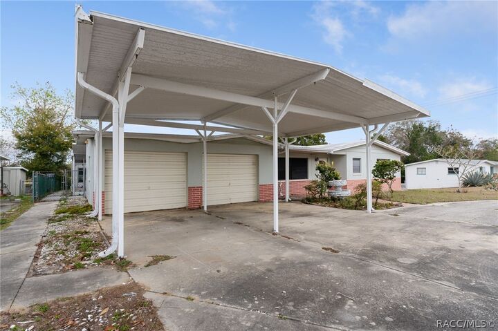 Property Photo:  34 S Tyler Street  FL 34465 