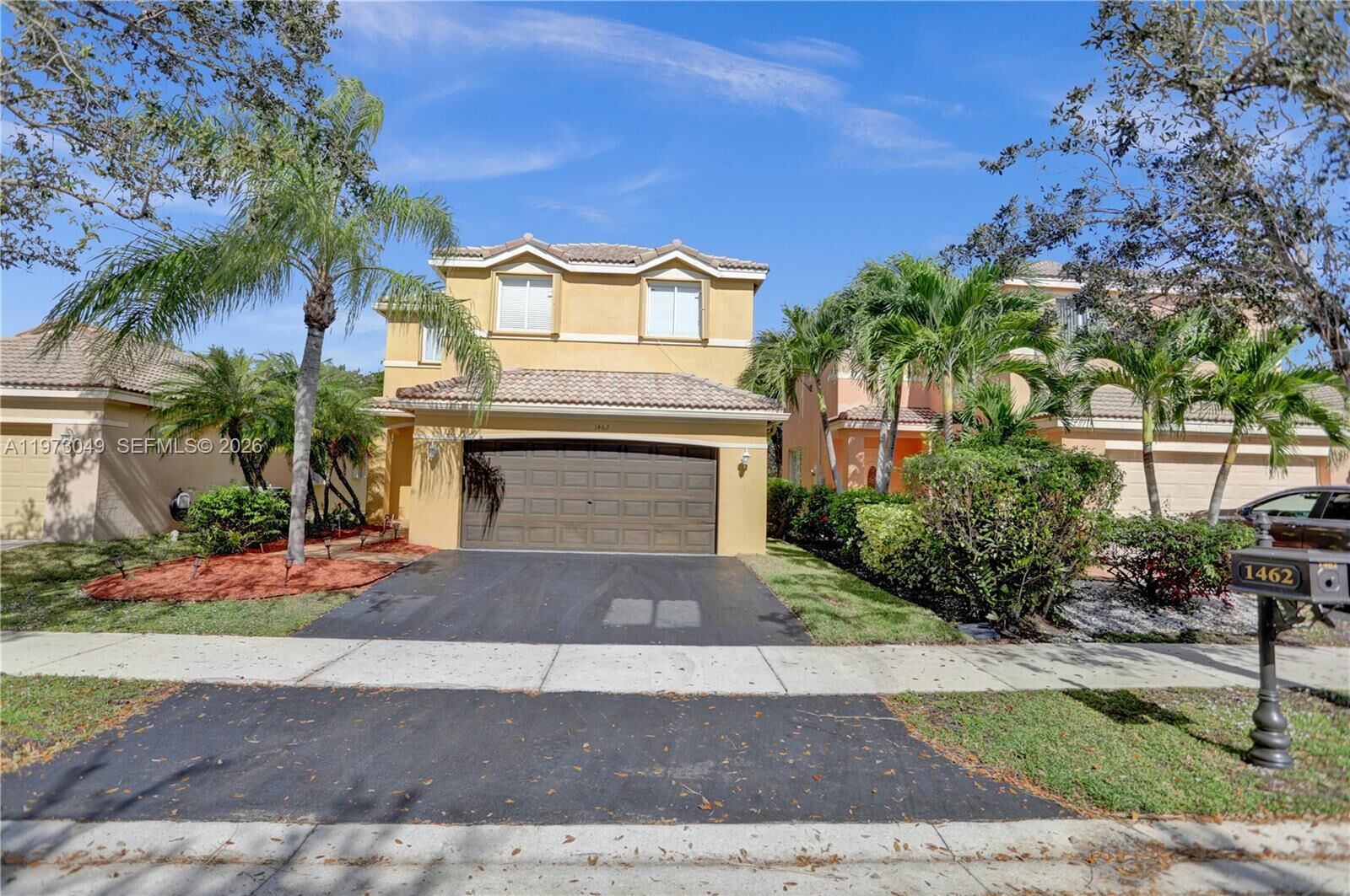 Property Photo:  1462 Sabal Trl  FL 33327 
