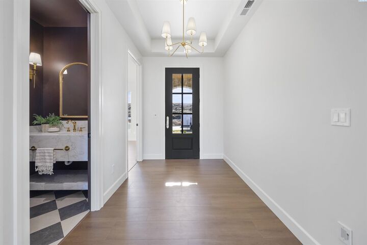 Property Photo:  2847 Savanna Ave  WA 99352 