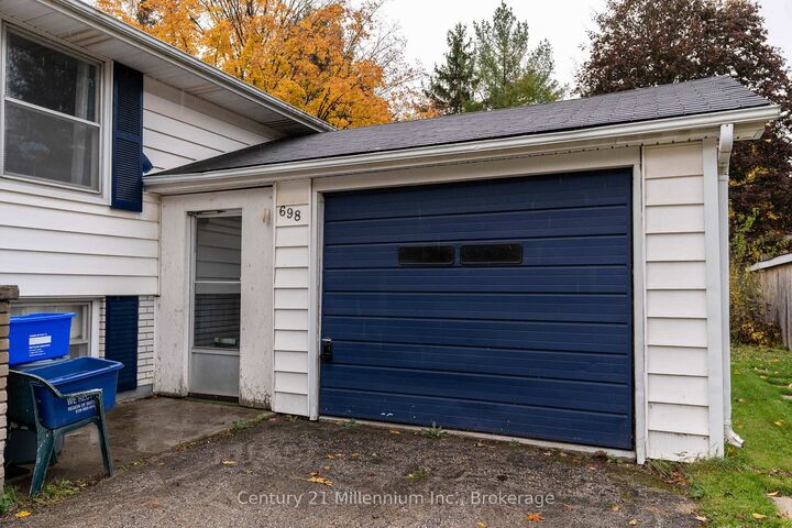 Property Photo: 698 Gustavus Street ON N0H 2C0