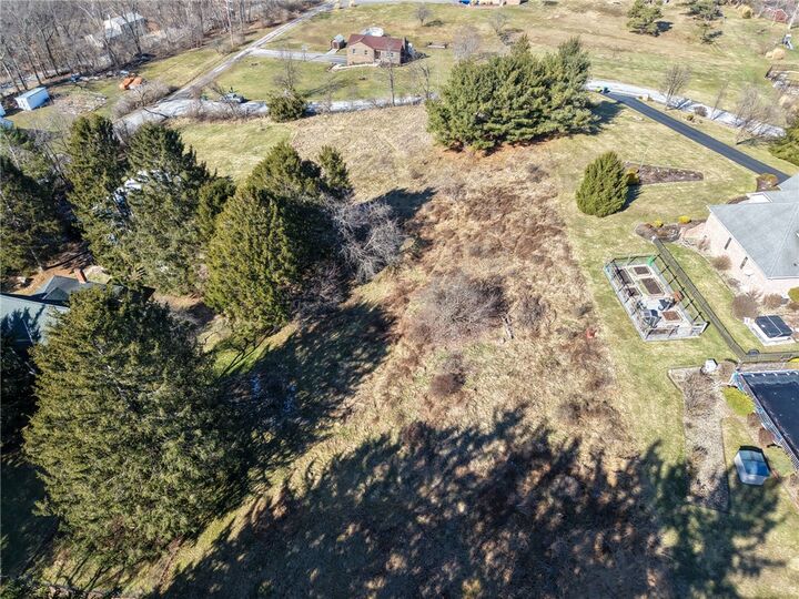 Property Photo:  4990 Lakewood Rd  PA 15044 