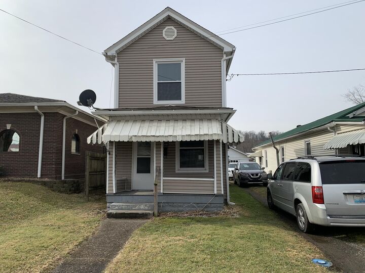 Property Photo:  2840 &Amp 2836 Carter Avenue  KY 41101 