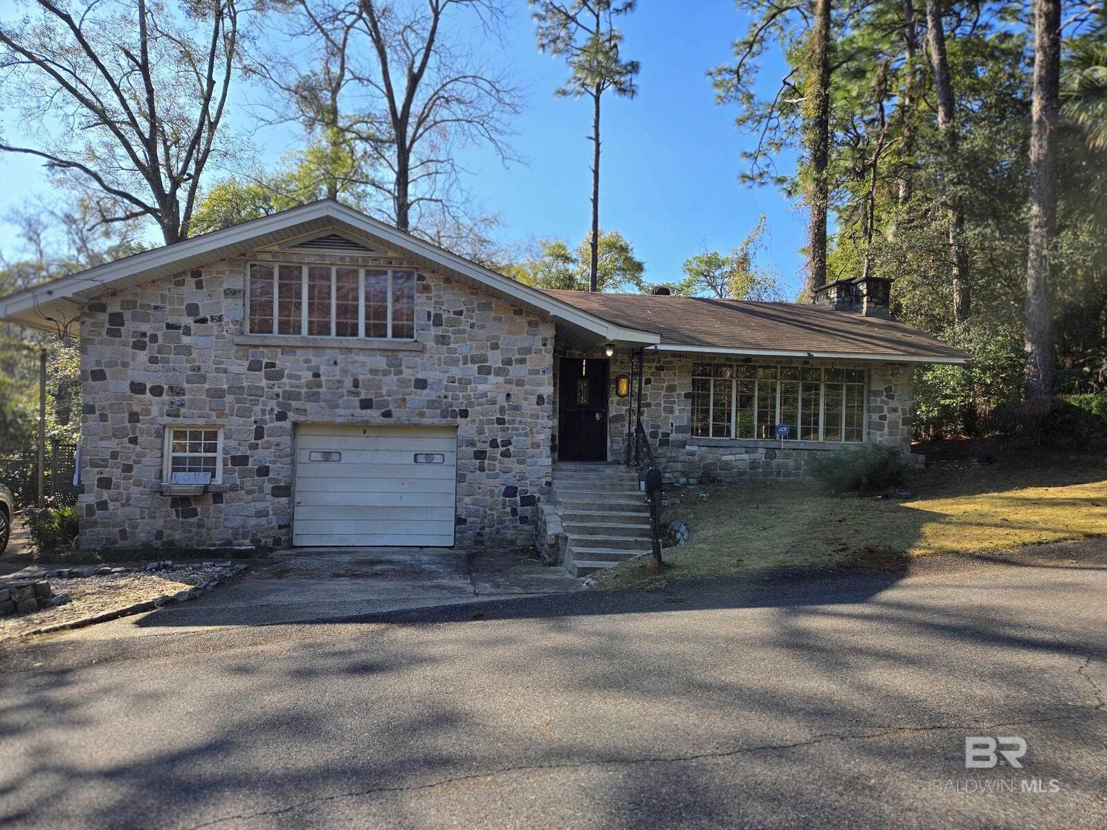 Property Photo:  5231 Colonial Circle  AL 36618 