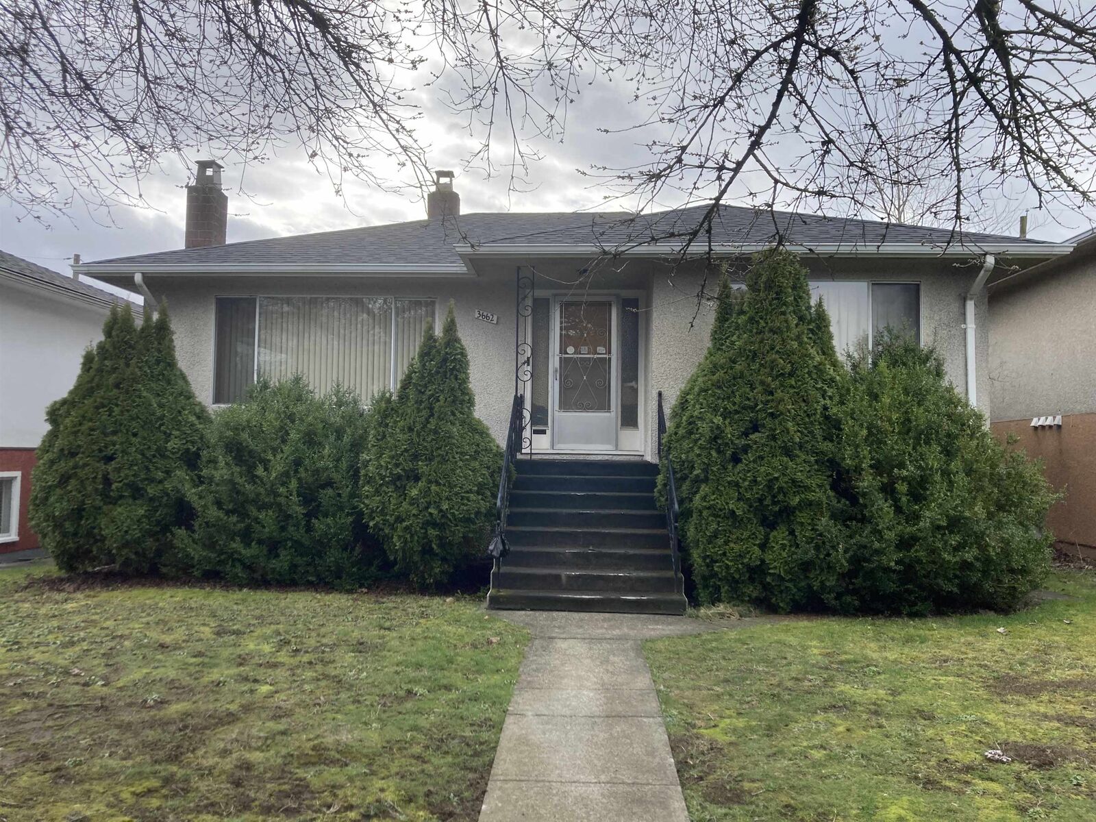 Property Photo: 3662 E 25th Avenue BC V5R 1K5