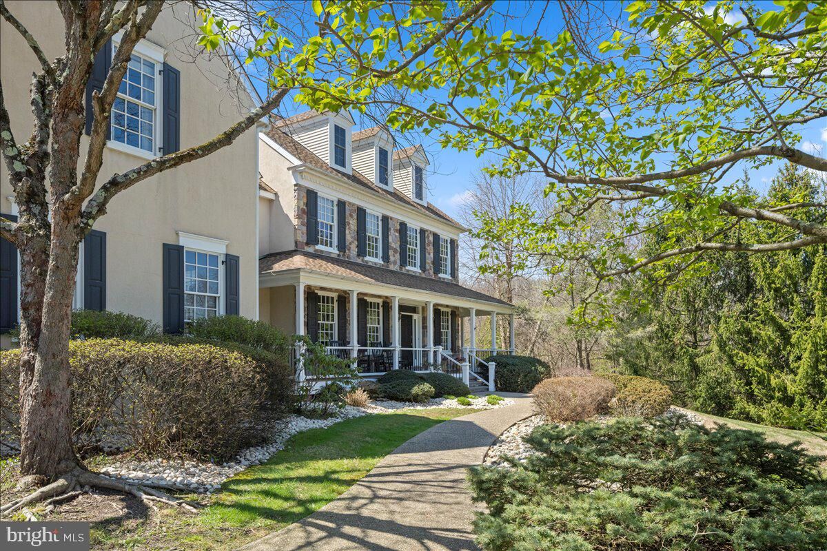 Property Photo: 1568 Sackettsford Road PA 18974