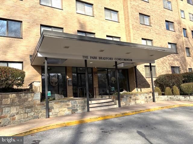 Property Photo:  8601 Manchester Road 310  MD 20901 