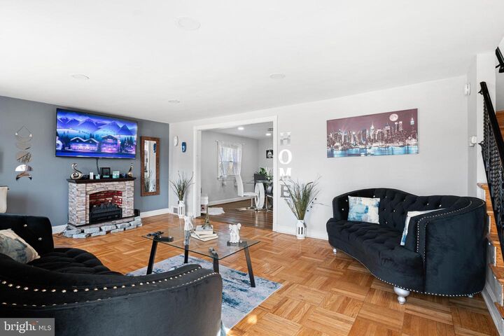 Property Photo:  409 W Grays Avenue  PA 19036 