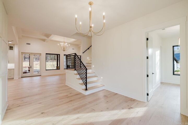 Property Photo: 7048 Hannah Ln AR 72019