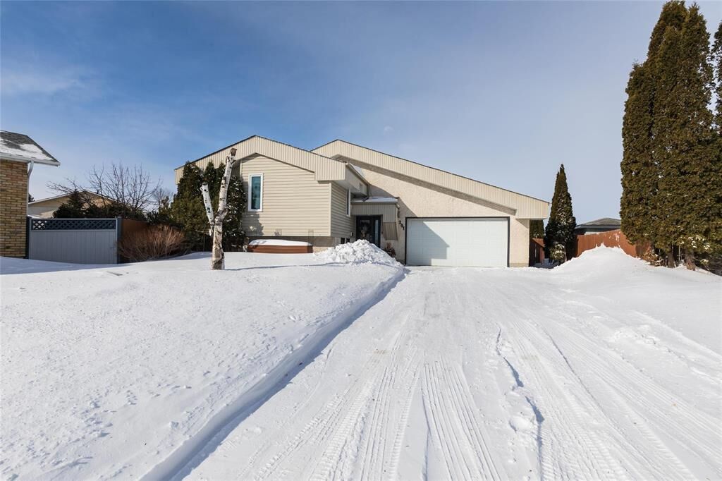 Photo de la propriété:  201 Garton Avenue  MB R2R 2C3 